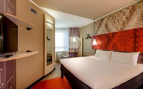 Ibis Koeln Centrum